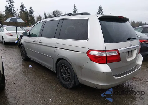 2006 Honda Odyssey Touring z USA, uszkodzony, nr VIN 5FNRL38846B103653